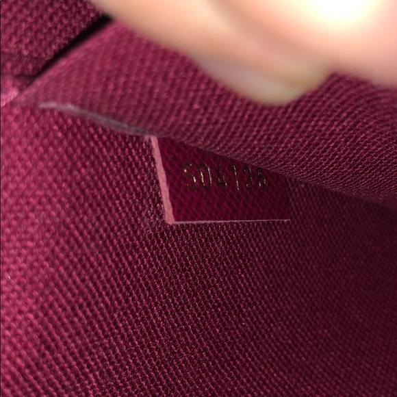 SOLD Louis Vuitton Felicie crossbody/clutch - Picture 2 of 6